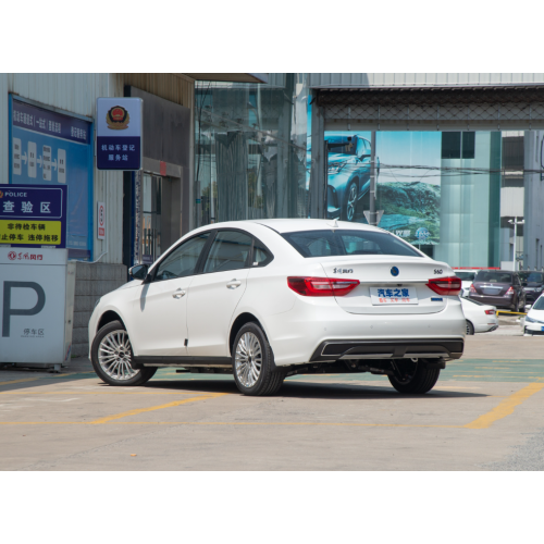 China New Energy Vehicle Dongfeng Fengxing S60 EV Nuova auto Auto Automobile di alta qualità Auto elettrica 5 sedili Berlina EV auto in vendita